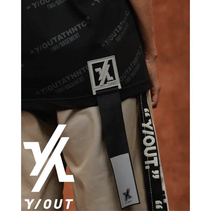 Akai T-Shirt Y/OUT Crop Top